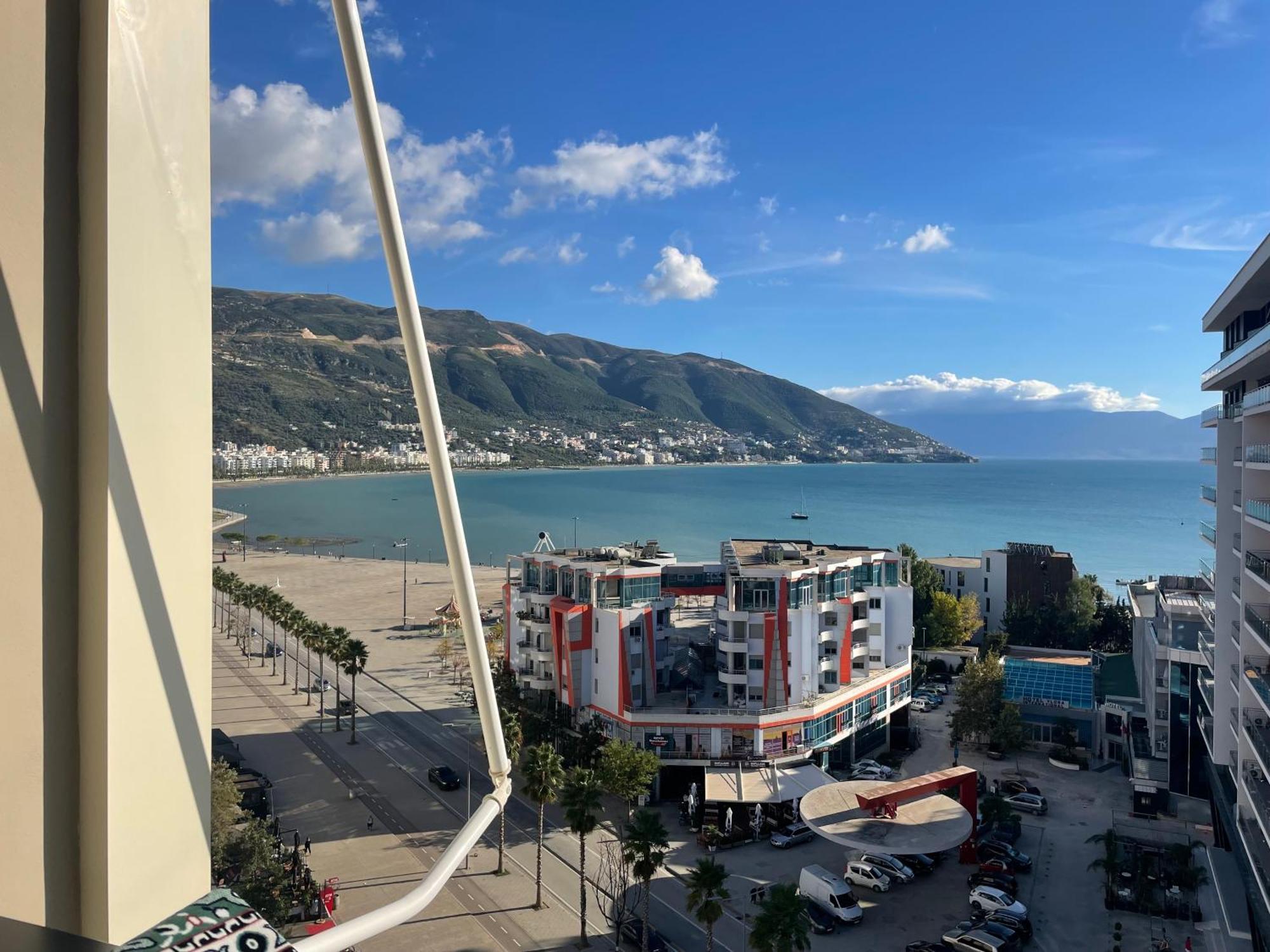 5 Star Apartment Vlore Exterior photo